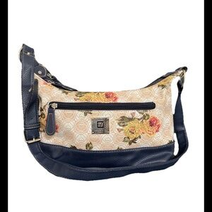 Stone Mountain Accessories Blue and Cream Floral Shoulder Bag